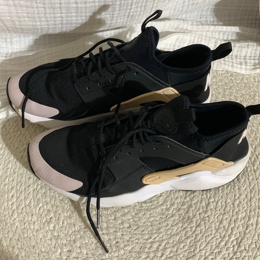 Nike huaraches